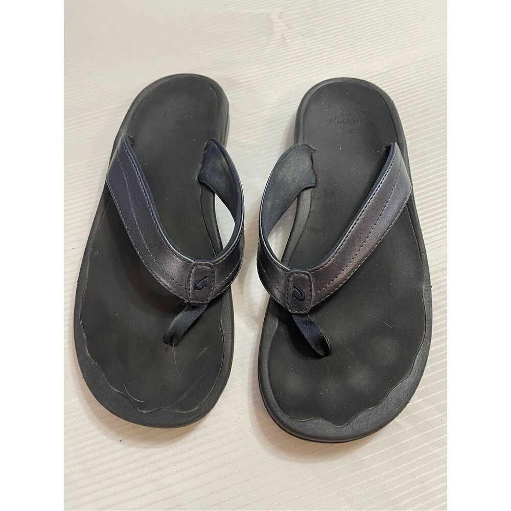 OluKai Ohana Black Navy Blue Flip Flops Sandals Size 9